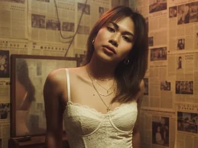Mae_Kith_Loose