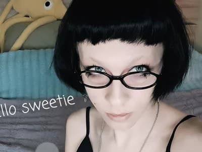 Agatha_Poppy